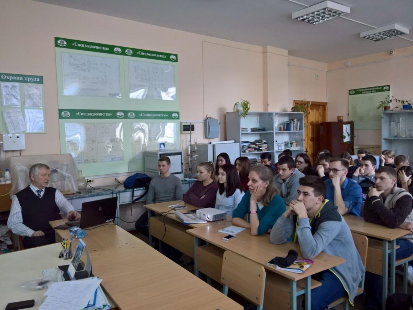 Лекции профессора Макарова В.М.